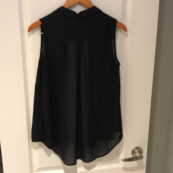 H&M sleeveless black shirt - Picture 3 of 8